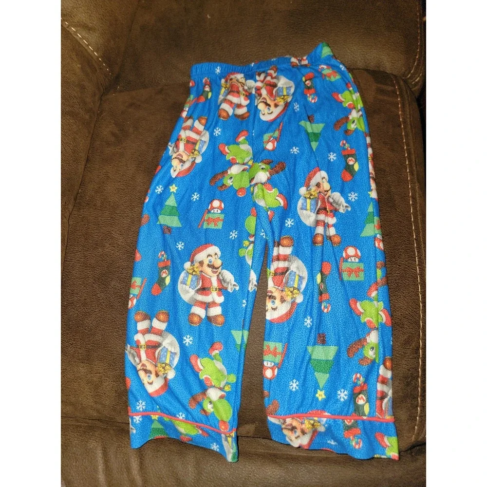 Super Mario‎ holiday Christmas pajamas size 4 sleepwear stocking